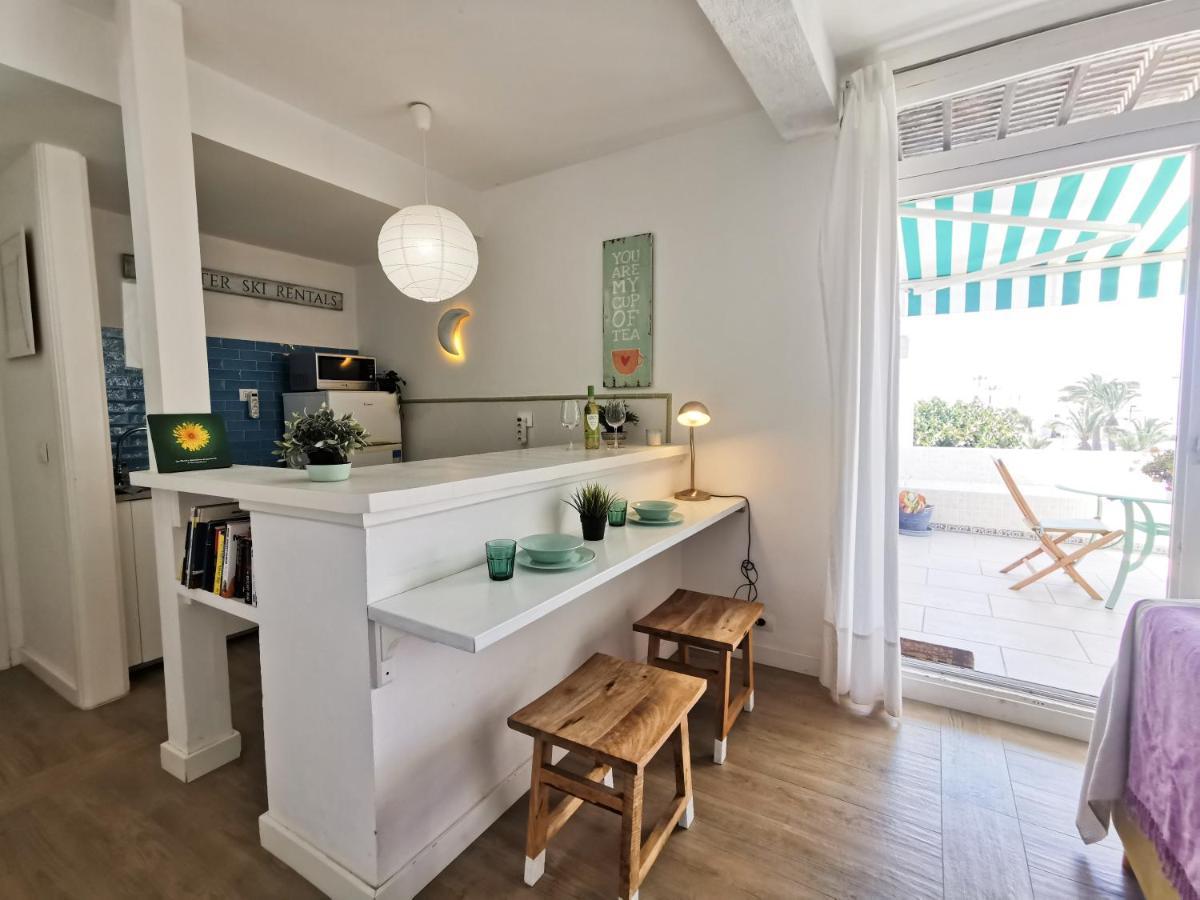 Charlie'S Apartment Los Molinos Коста Тегисе Екстериор снимка